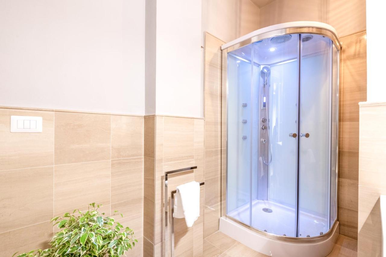 City Gate - Luxury Suites Bari Kültér fotó