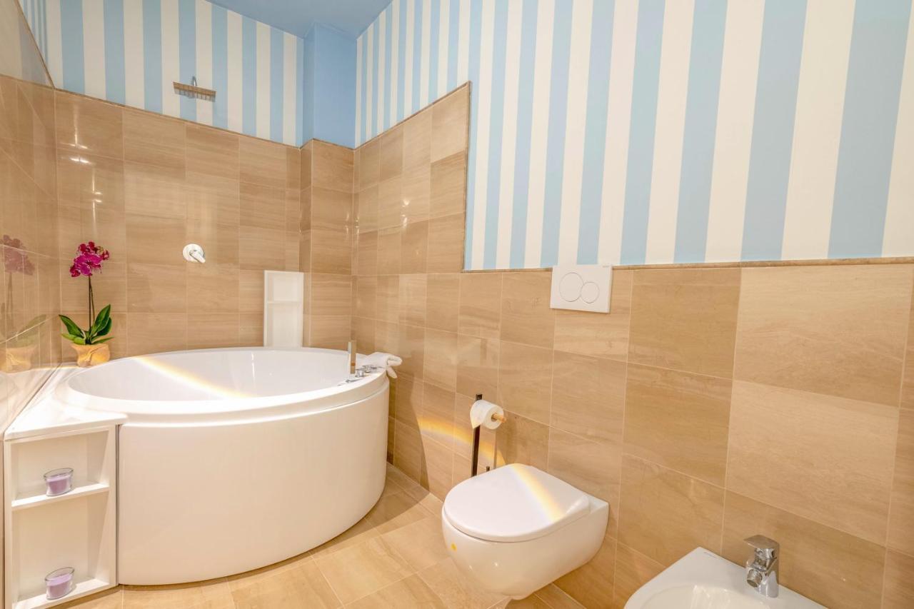 City Gate - Luxury Suites Bari Kültér fotó